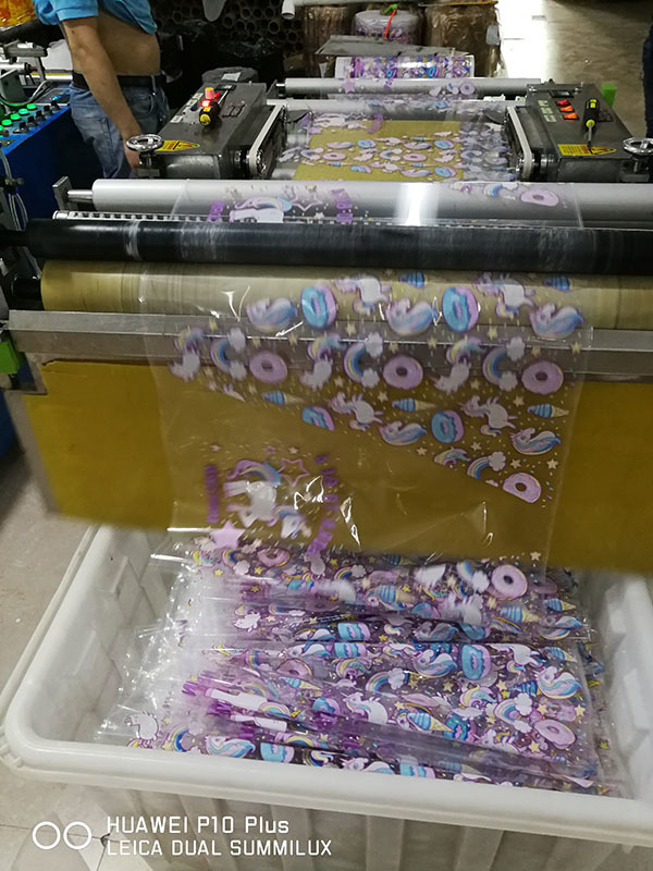 拉邊機現場